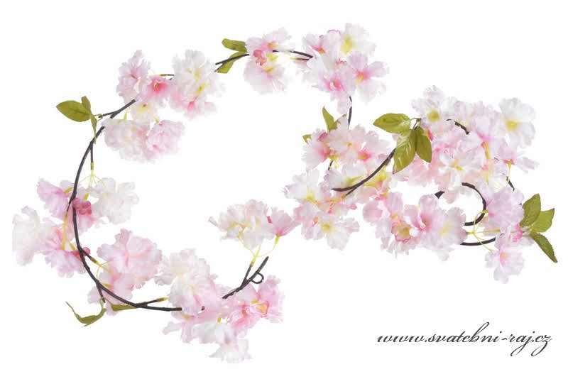 Girlanda s rozkvetlými květy višně