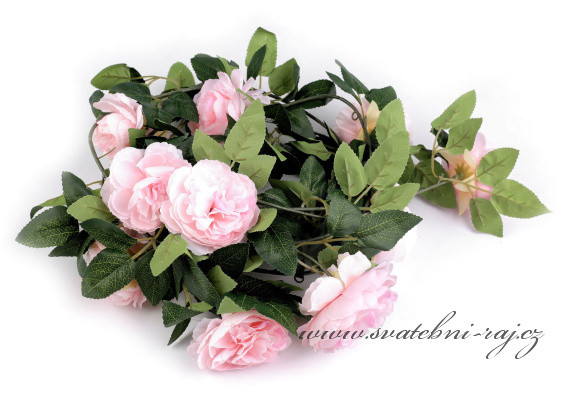 Girlanda s růžovými růžemi