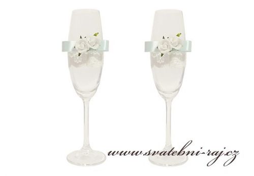Zobrazit detail - Svatební skleničky Vintage s růžičkami