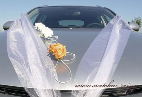 Zobrazit detail - Ozdoba na automobil s oranžovými růžemi