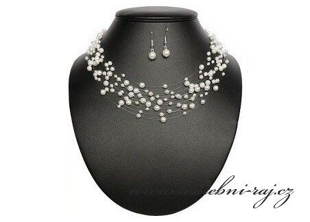 Zobrazit detail - Luxusní svatební souprava s perlami