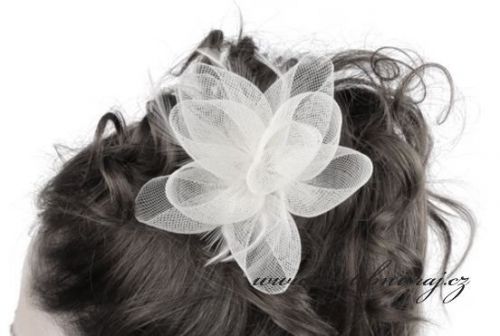 Zobrazit detail - Květ do vlasů bílý