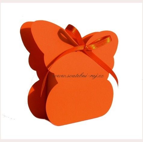 Krabička motýl v oranžové barvě