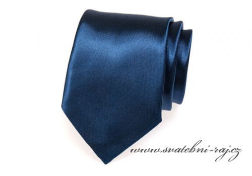 Kravata v barvě navy blue